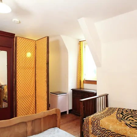 Comfortable Mansion In Doomkerke Near Forest Ruiselede