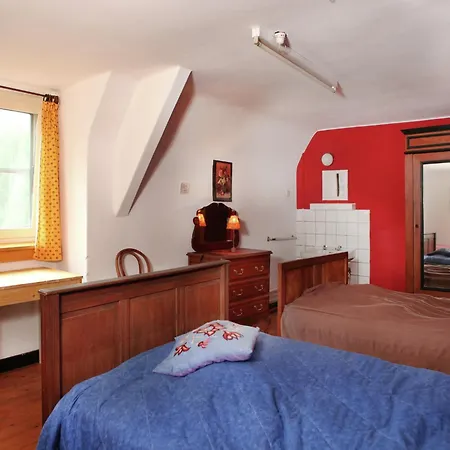 Comfortable Mansion In Doomkerke Near Forest Ruiselede
